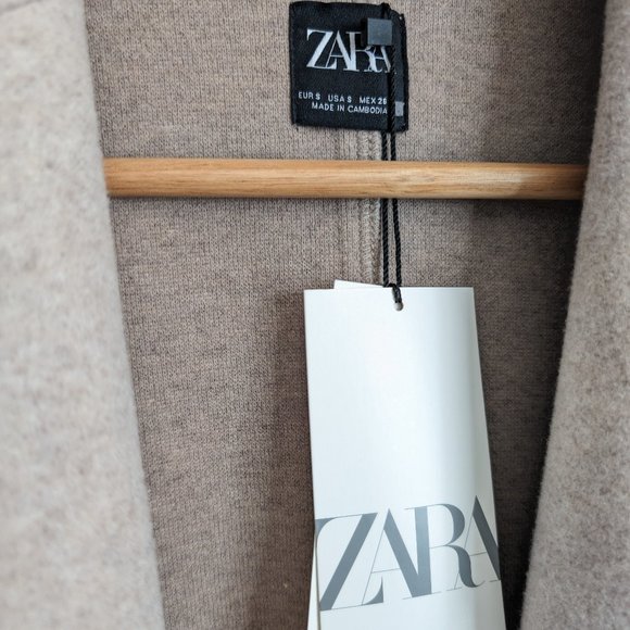 Zara Coat - Picture 3 of 4